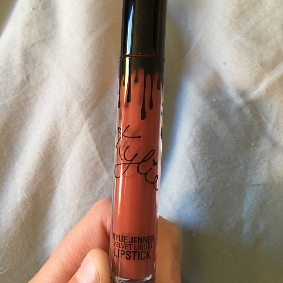 unused Kylie Jenner velvet liquid lipstick - Picture 1 of 4